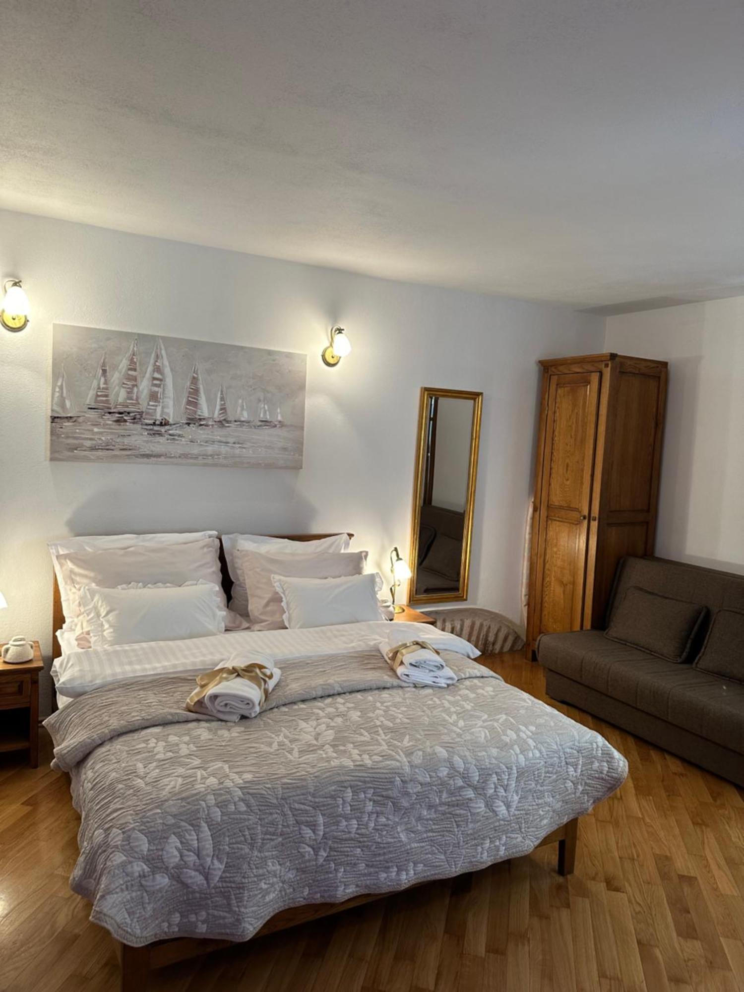Diocletian Wine Studio Apartment II Split Exterior photo