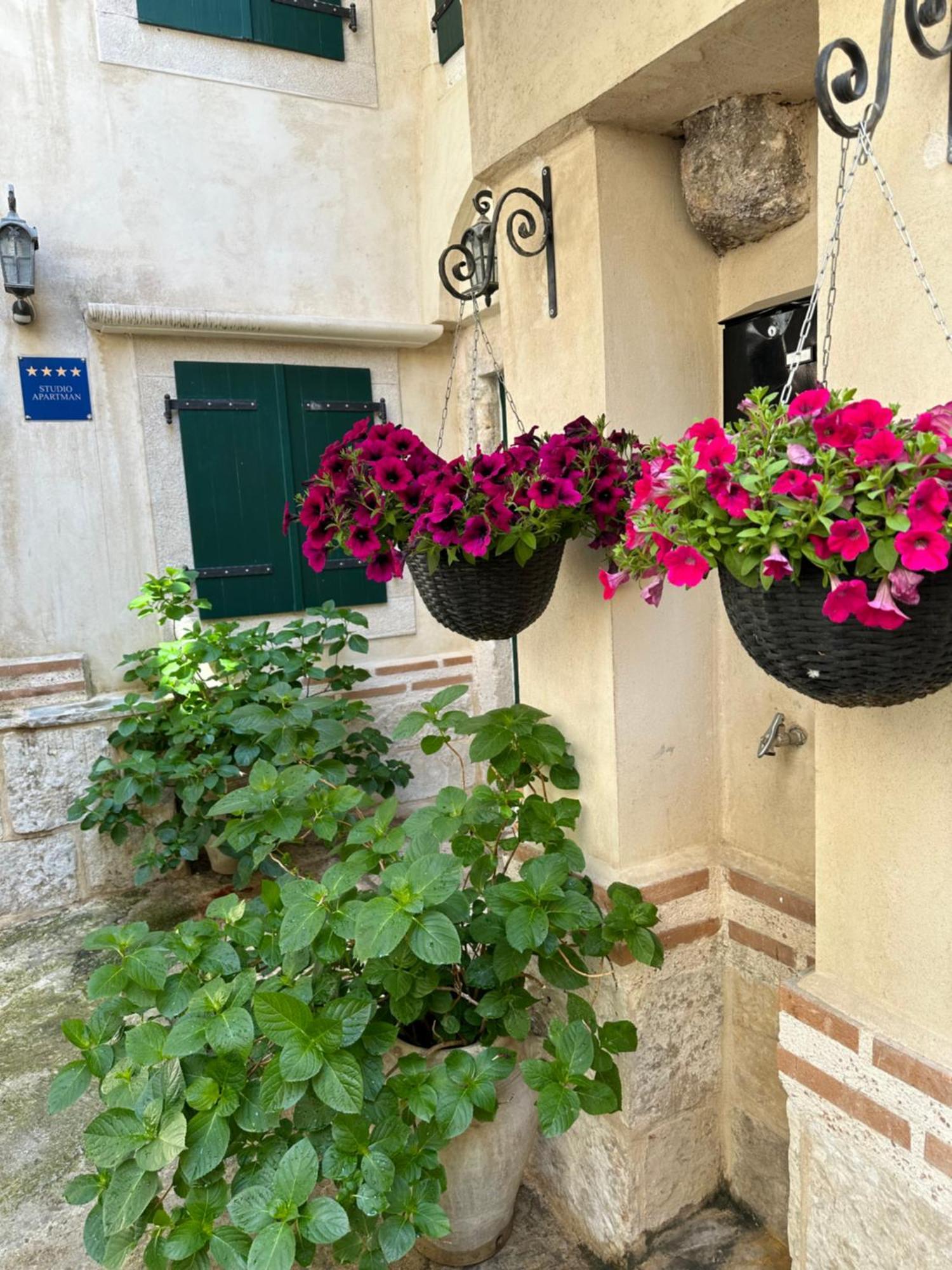 Diocletian Wine Studio Apartment II Split Exterior photo